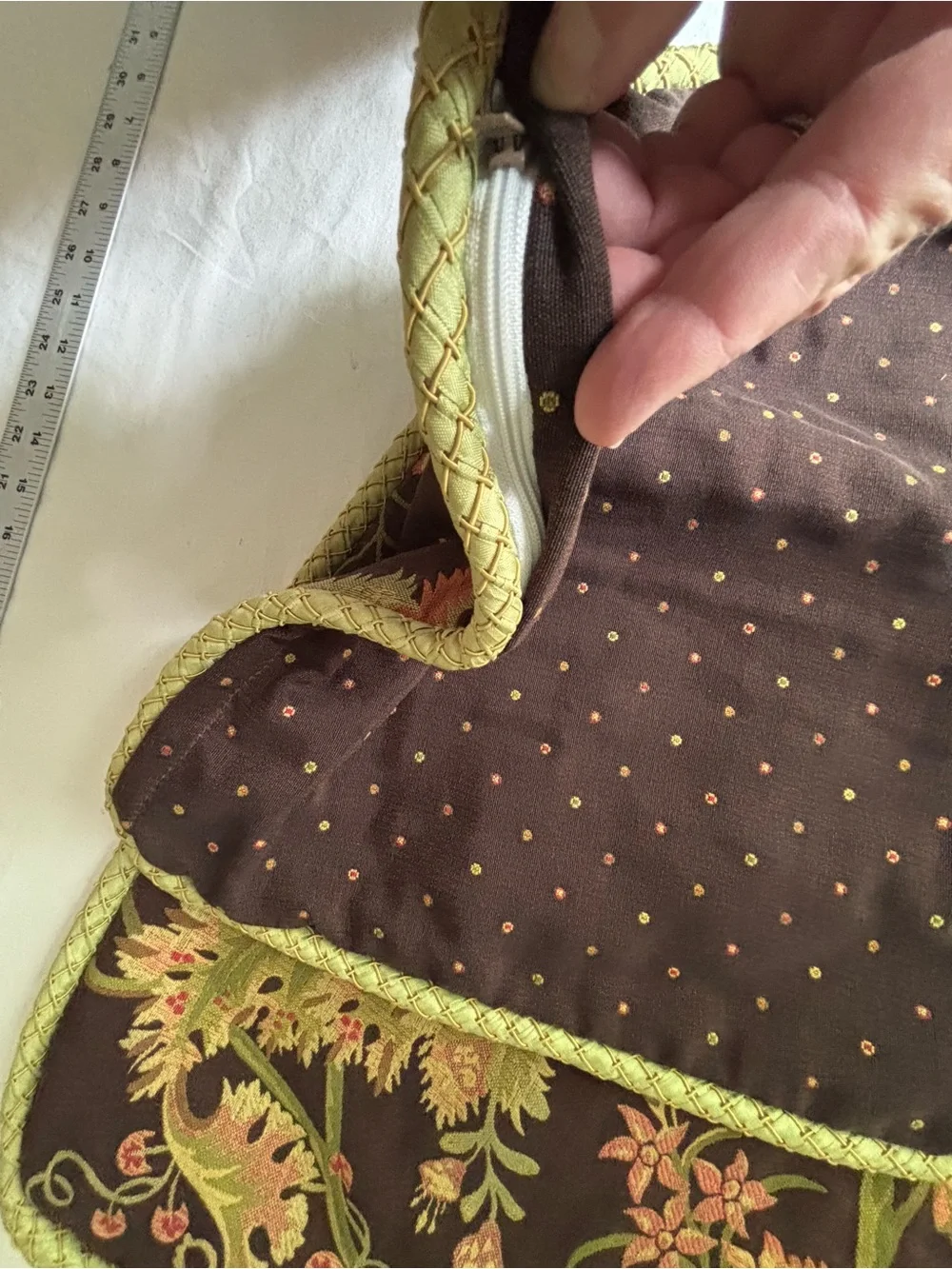 Set of 2 vintage floral pillowcases